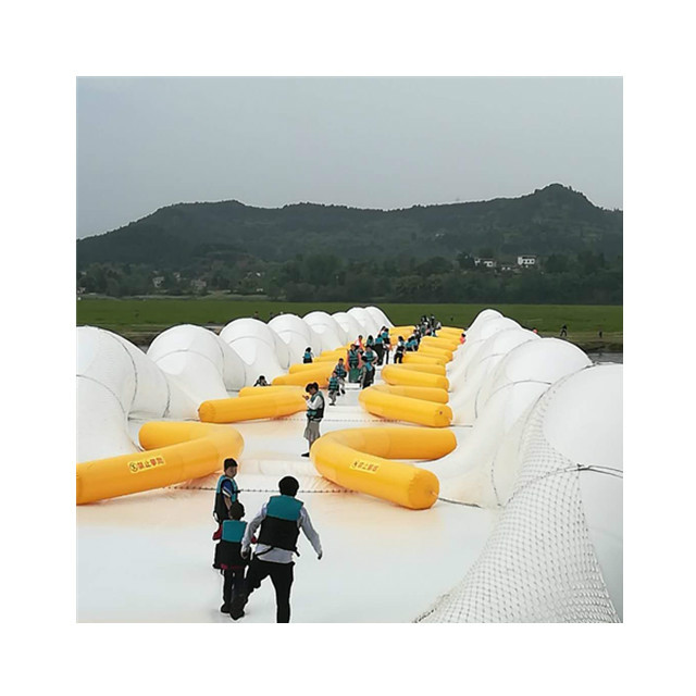 那坡蹦床桥农庄游乐场景区新的项目新款充气蹦床桥制作厂家热门